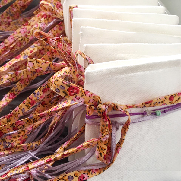 K-Bloom Theme Delta -Bomboniers